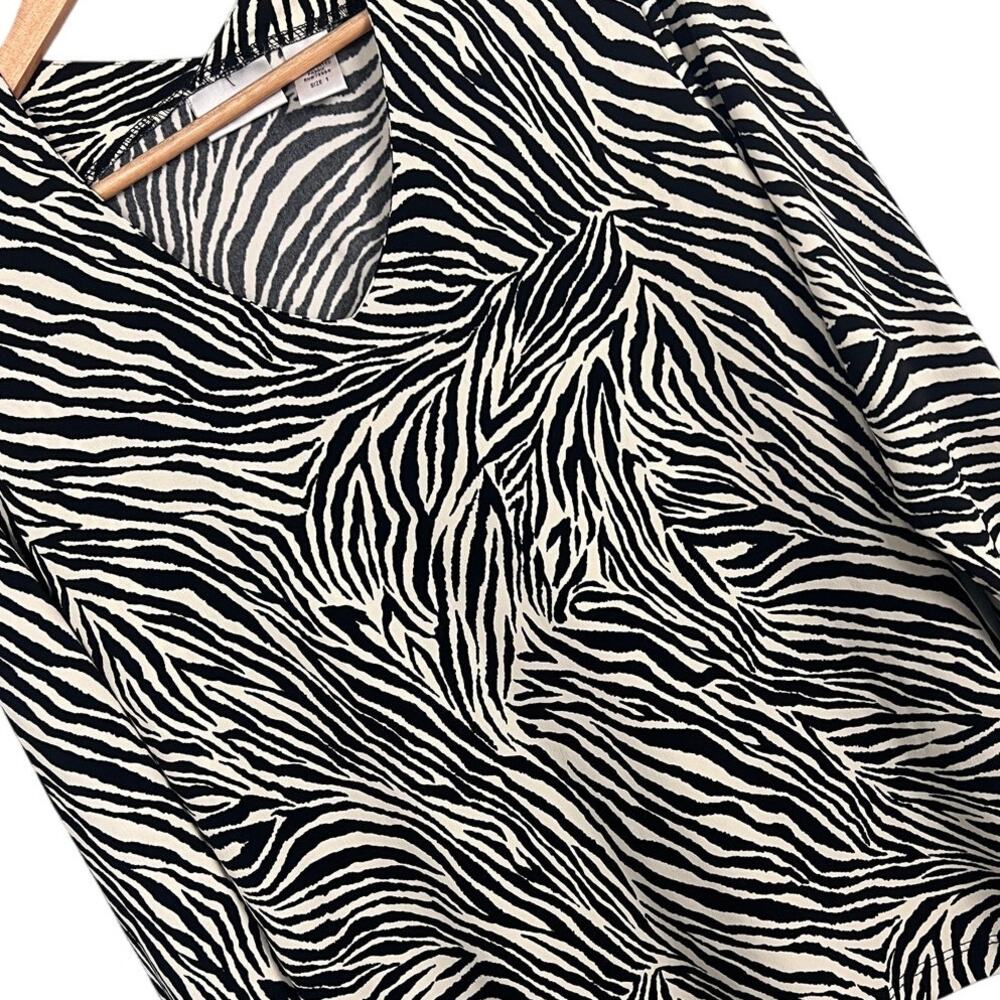 Chicos Women's M 8/10 Zebra Print V-Neck Top Stretch Slinky Career USA Made